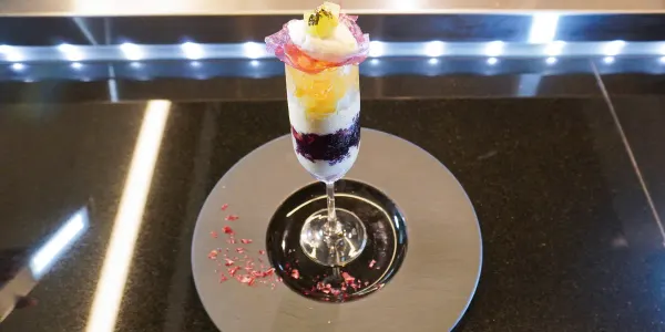 cakes & cafe Toshi Yoroizuka Tokyo Store