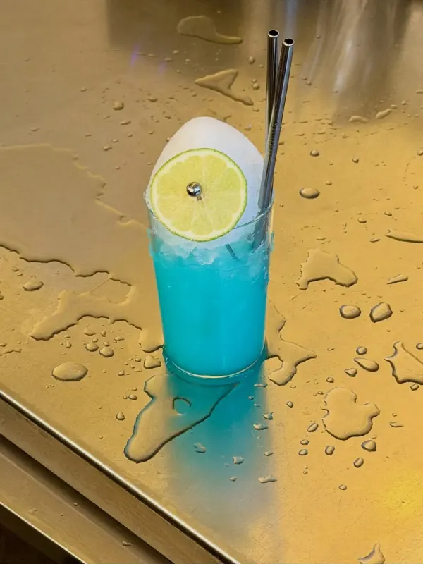 Bar Carnation