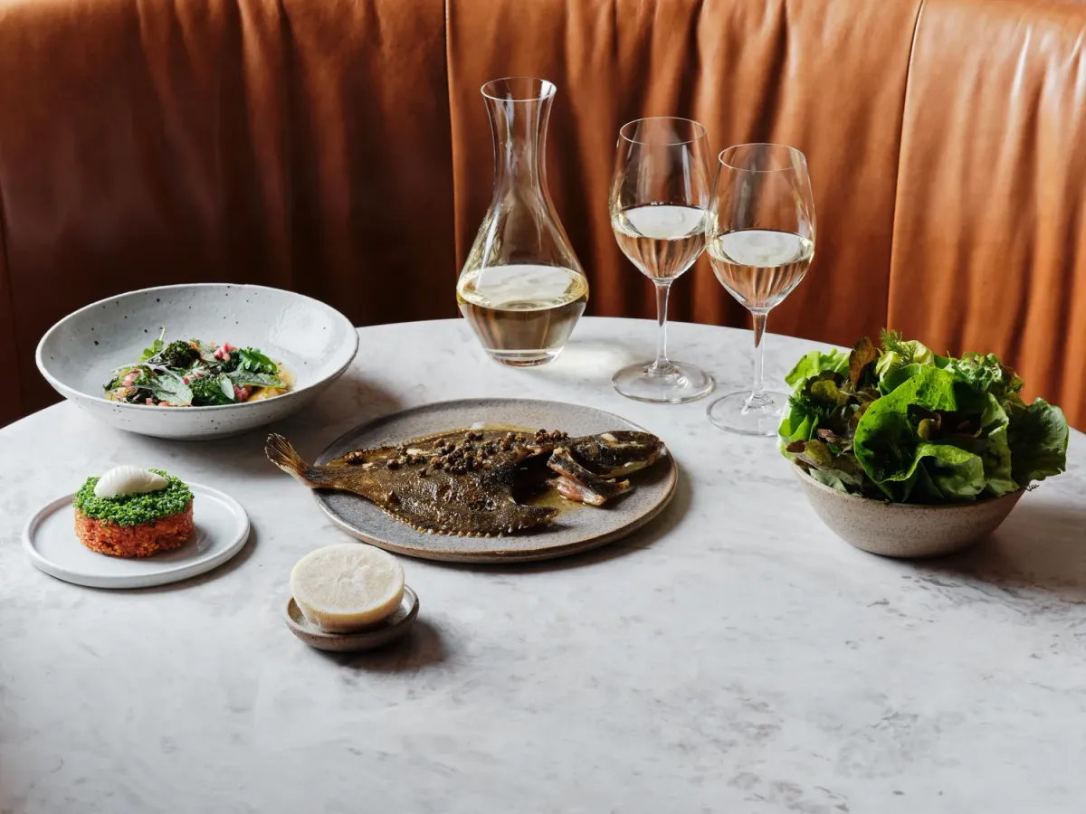 Omnia Bistro & Bar